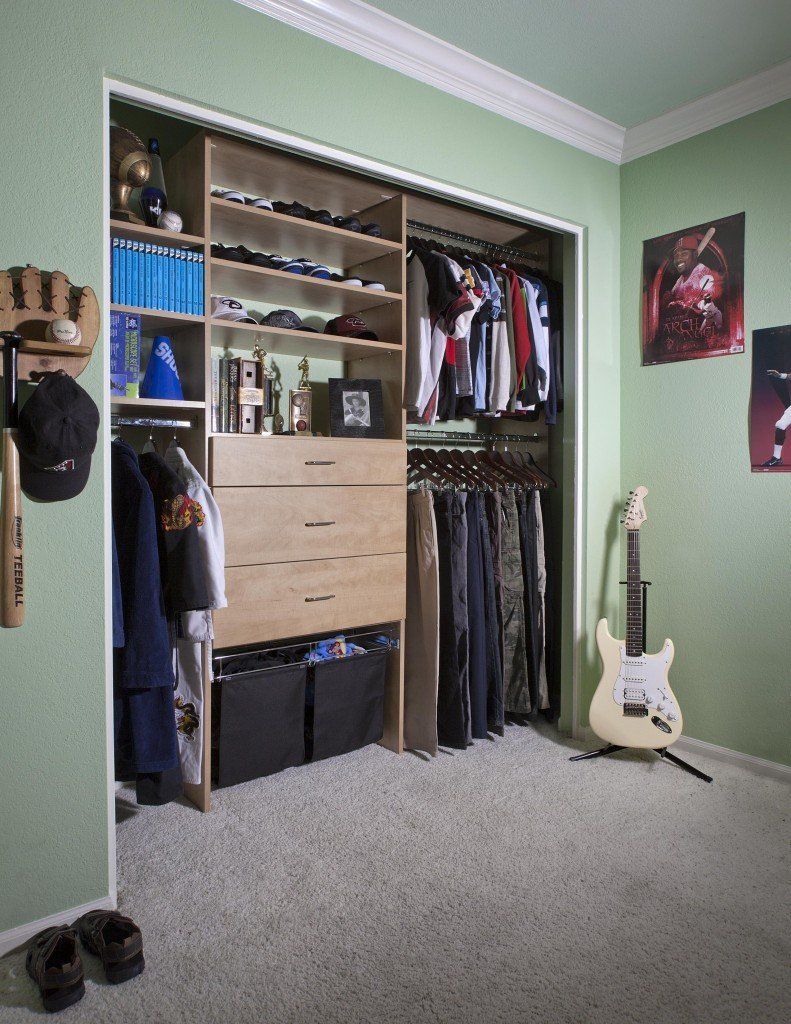 Children's Reach-in Closet in Secret Flat Panel