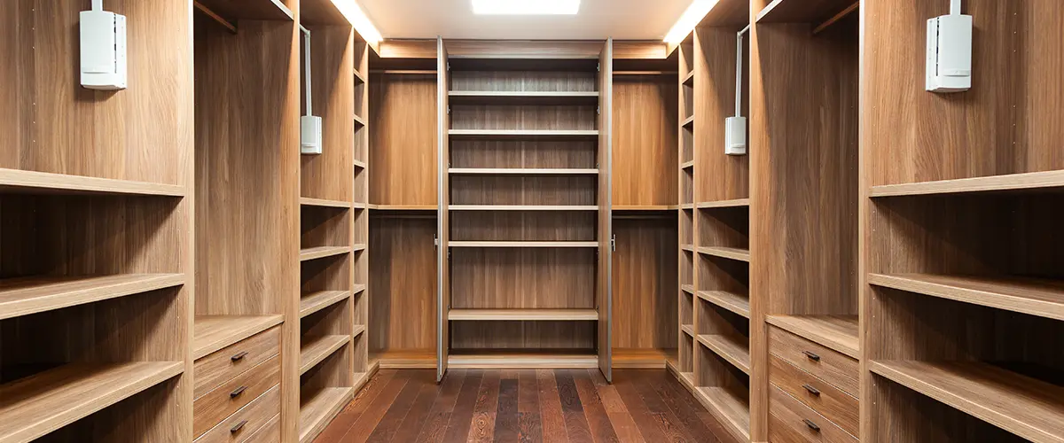 An empty closet being cleaned from mold