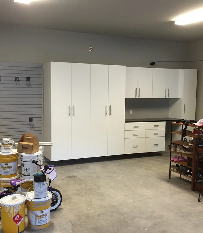 22’ Full Wall Cabinets & Slatwall