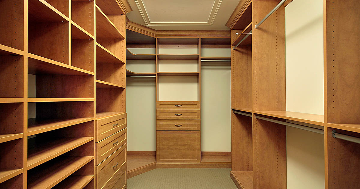 The Ultimate Guide To U-Shaped Closet Systems