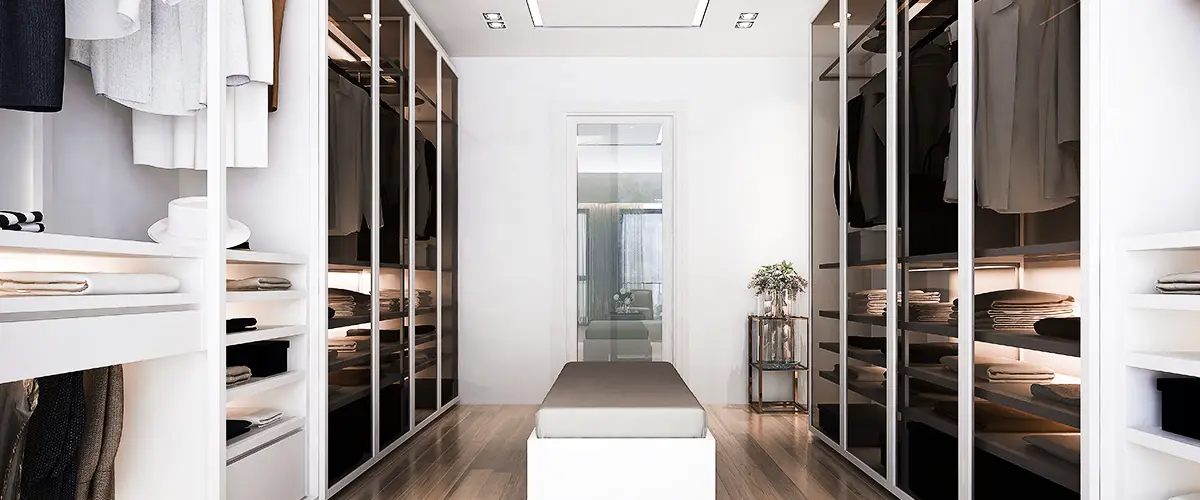 Modern Style Walk In Closet Room With Wall Mirror